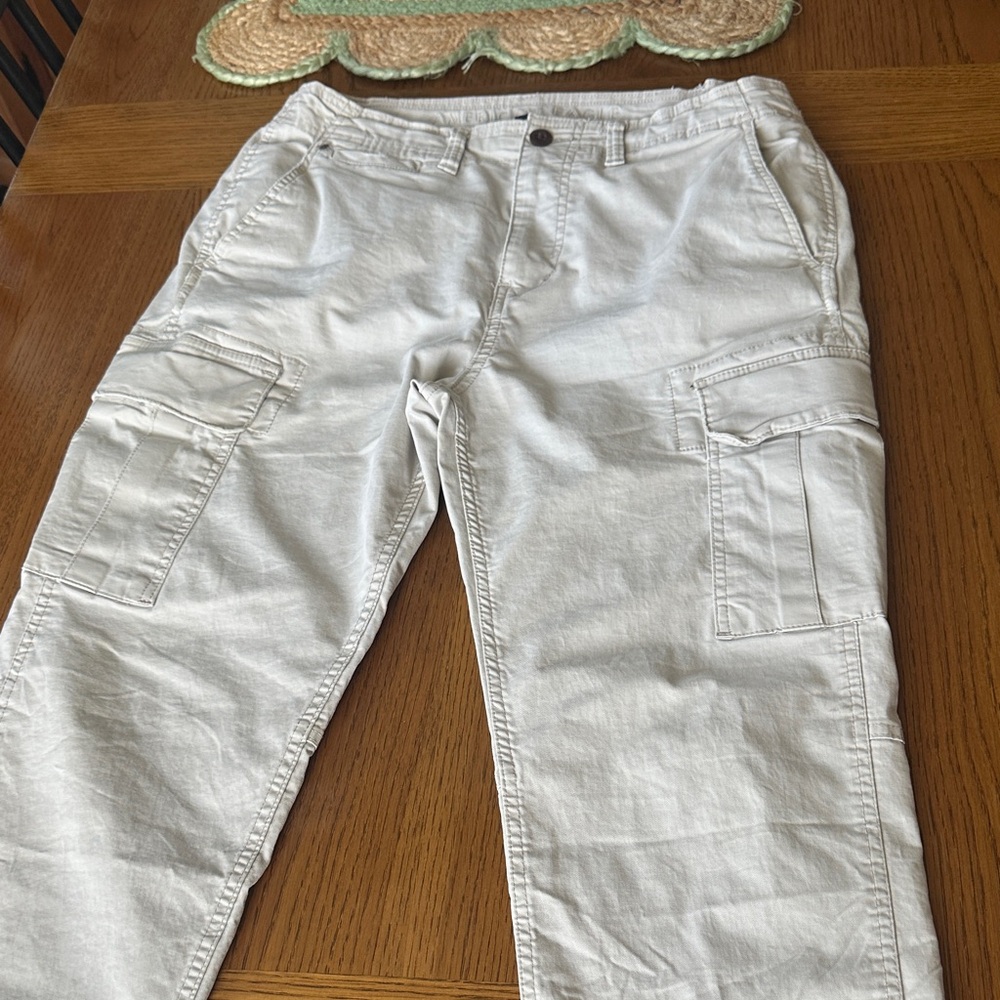 American Eagle Outfitters Cargo Pants